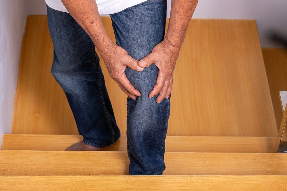 Πόνος στο γόνατο όταν ανεβαίνετε σκάλες