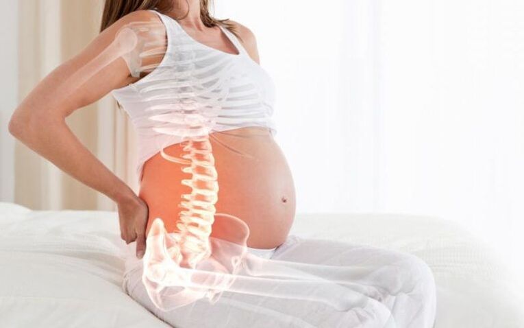 Οι έγκυες γυναίκες βιώνουν πόνο στη σπονδυλική στήλη μεταξύ των ωμοπλάτων λόγω του αυξημένου φορτίου στους μύες της πλάτης