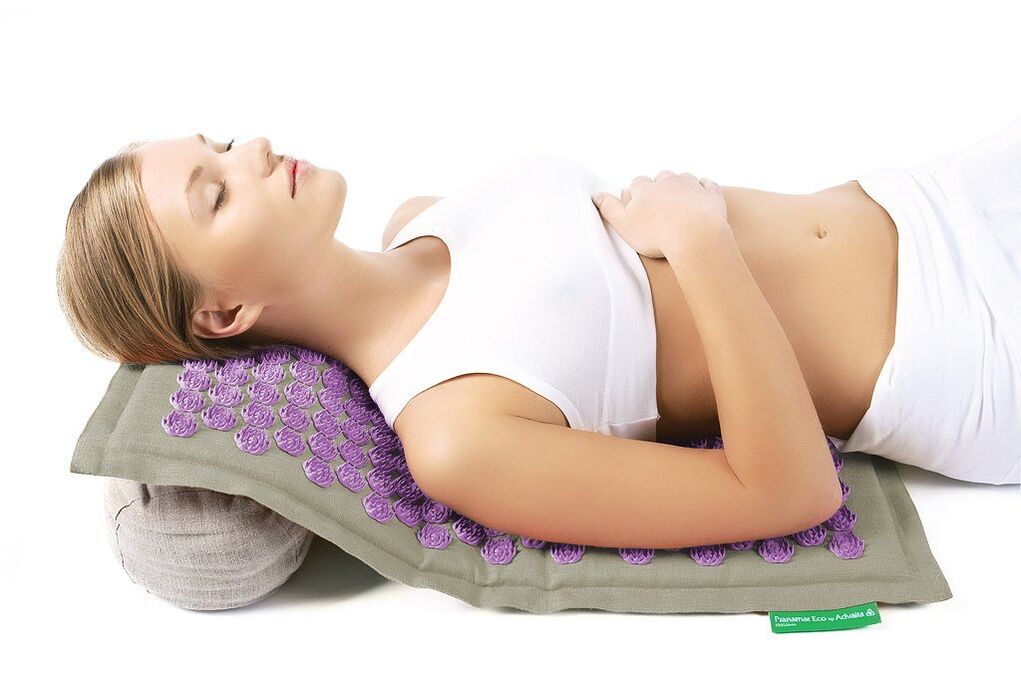 Το απλικατέρ βελόνας βοηθά στην καταπολέμηση της οστεοχόνδρωσης της αυχενικής μοίρας της σπονδυλικής στήλης